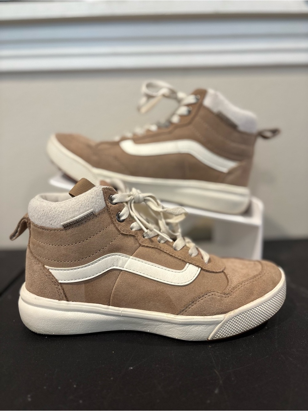 Vans Range Exp Hi 500264 Brown Suede Casual Shoes Sneakers Women’s Size 7